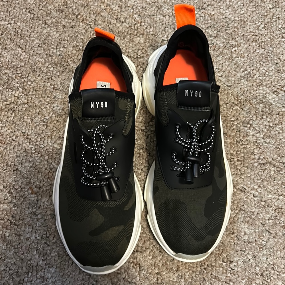 Steve Madden Myles Camo 8 Sneakers